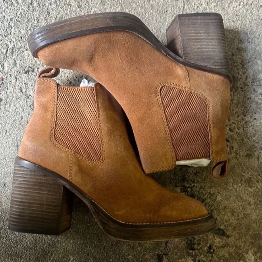 New Diba Sereta Suede Bootie Cognac Size 7.5